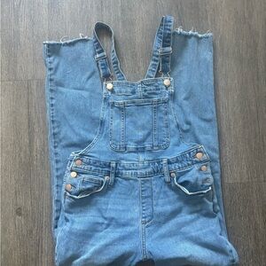 Universal Thread Women's Light Blue Denim Overalls